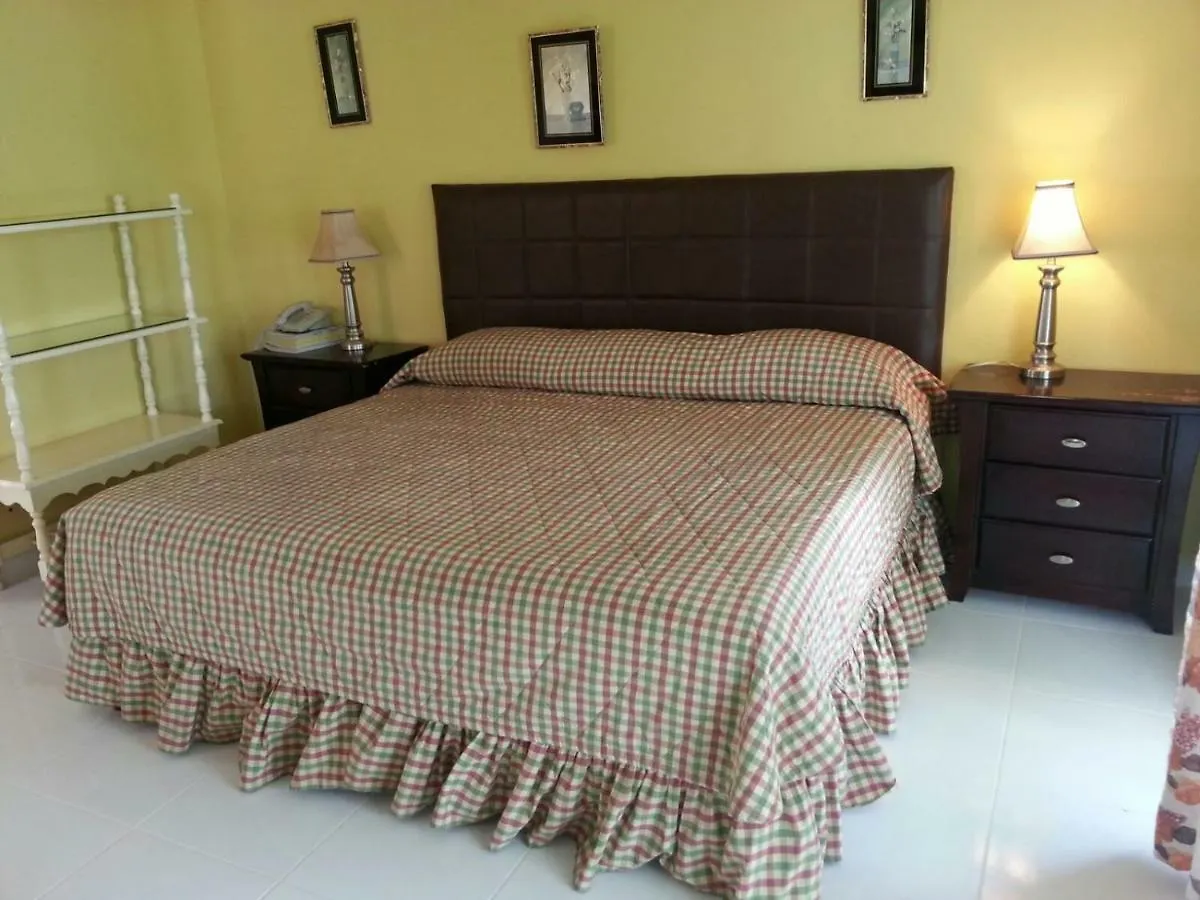 Negril Beach Club Condos 아파트호텔